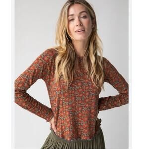 Natural Life Lily Cotton Long Sleeve Tee Shirt Rust Floral M Hipster Boho EUC!